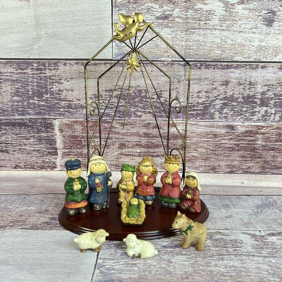 Lemax Christmas Nativity 10 Piece Set Enchanted Forest Porcelain w/Stand & Base - Picture 4 of 16